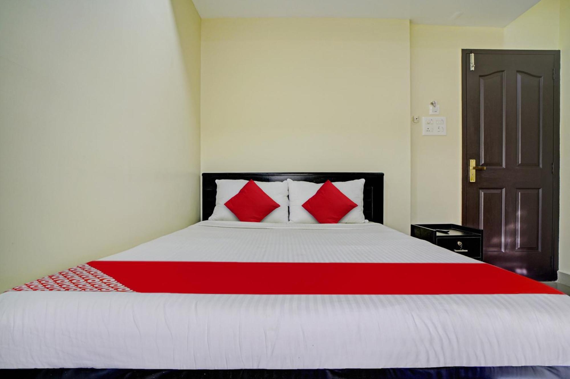 Hotel O Crystal Executive Suites Kochi Eksteriør billede