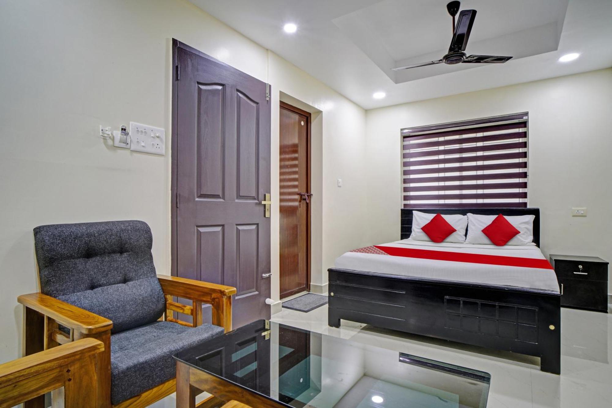 Hotel O Crystal Executive Suites Kochi Eksteriør billede